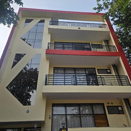 Ashirwaad 249 Bed & Breakfast Greater Noida Luaran gambar