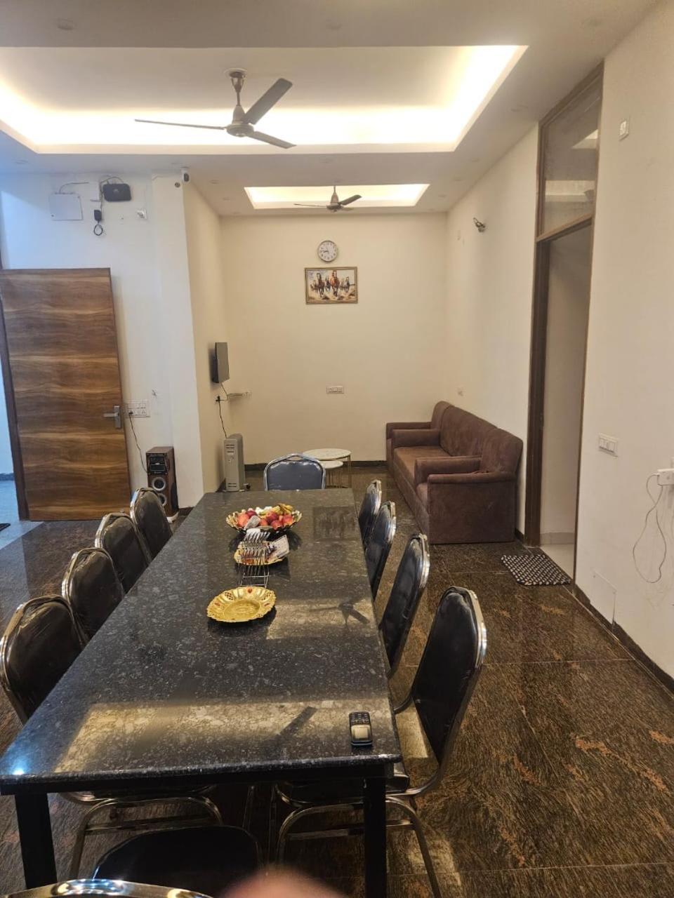 Ashirwaad 249 Bed & Breakfast Greater Noida Luaran gambar