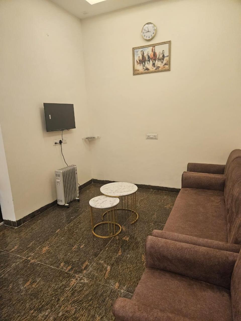 Ashirwaad 249 Bed & Breakfast Greater Noida Luaran gambar