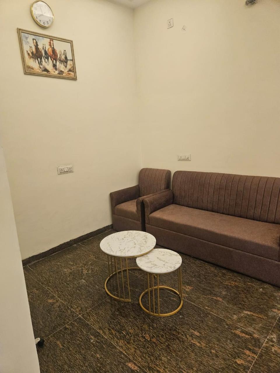 Ashirwaad 249 Bed & Breakfast Greater Noida Luaran gambar