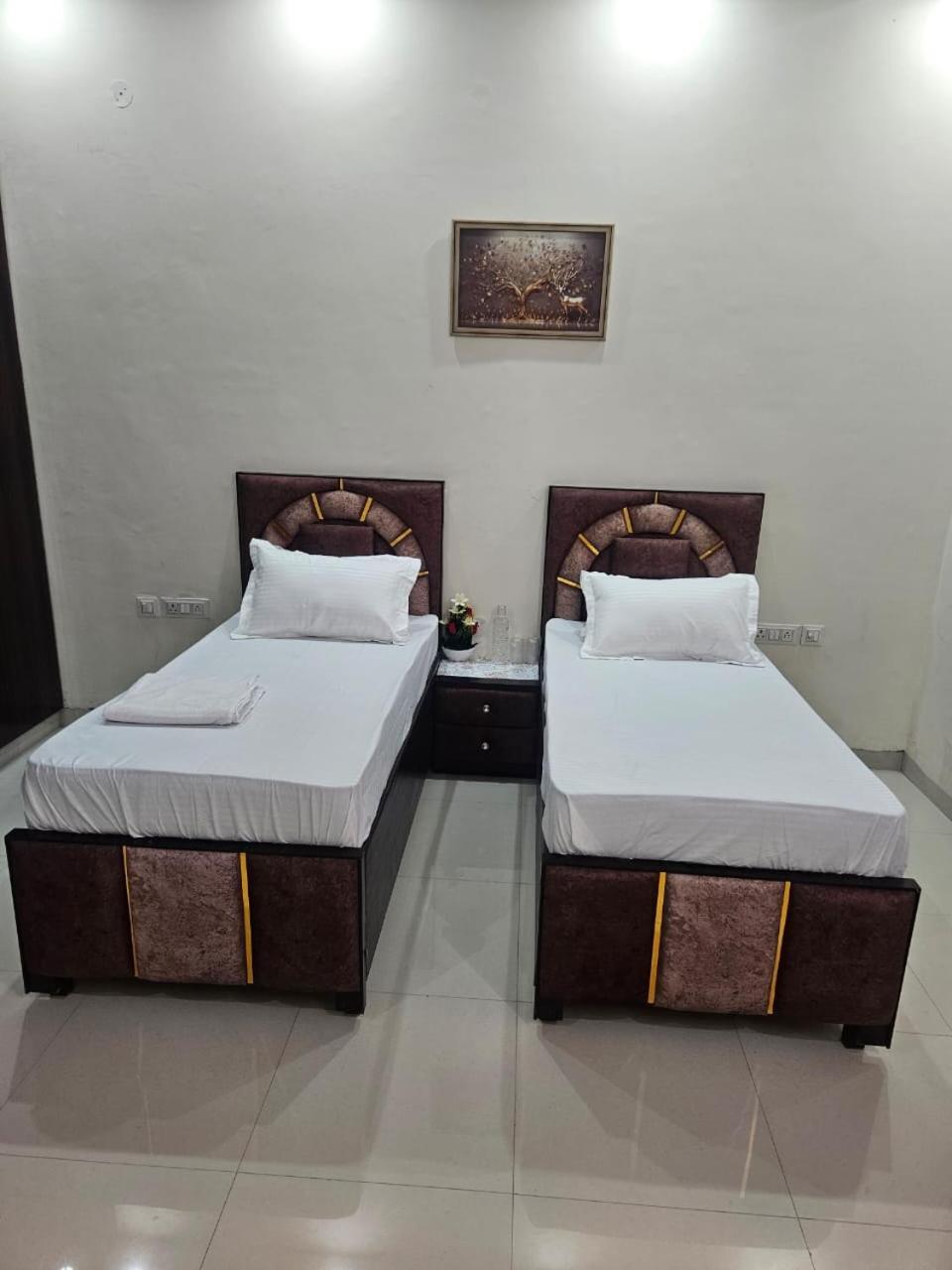 Ashirwaad 249 Bed & Breakfast Greater Noida Luaran gambar