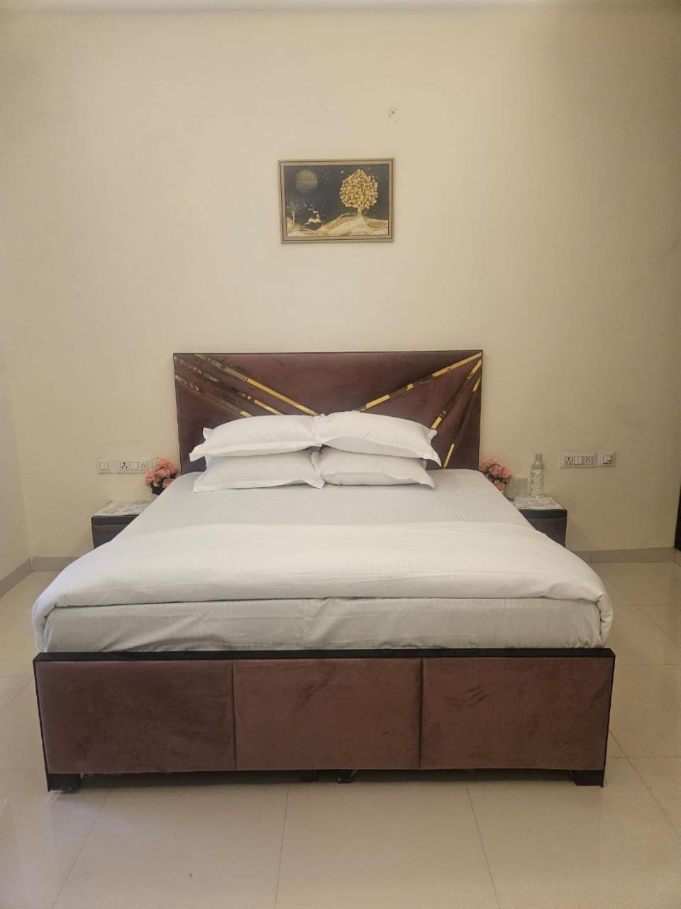 Ashirwaad 249 Bed & Breakfast Greater Noida Luaran gambar